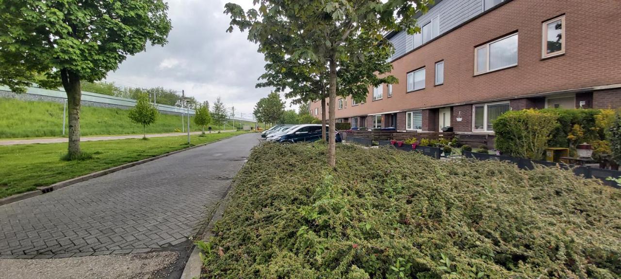 Spacious Room With Free Parking Almere Exterior photo